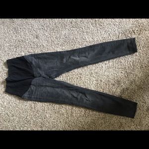 H&M maternity skinny jeans. Perfect. Hardly worn.